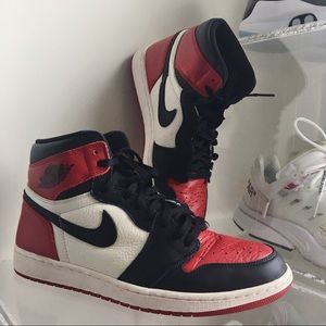 Jordan 1 bred toe